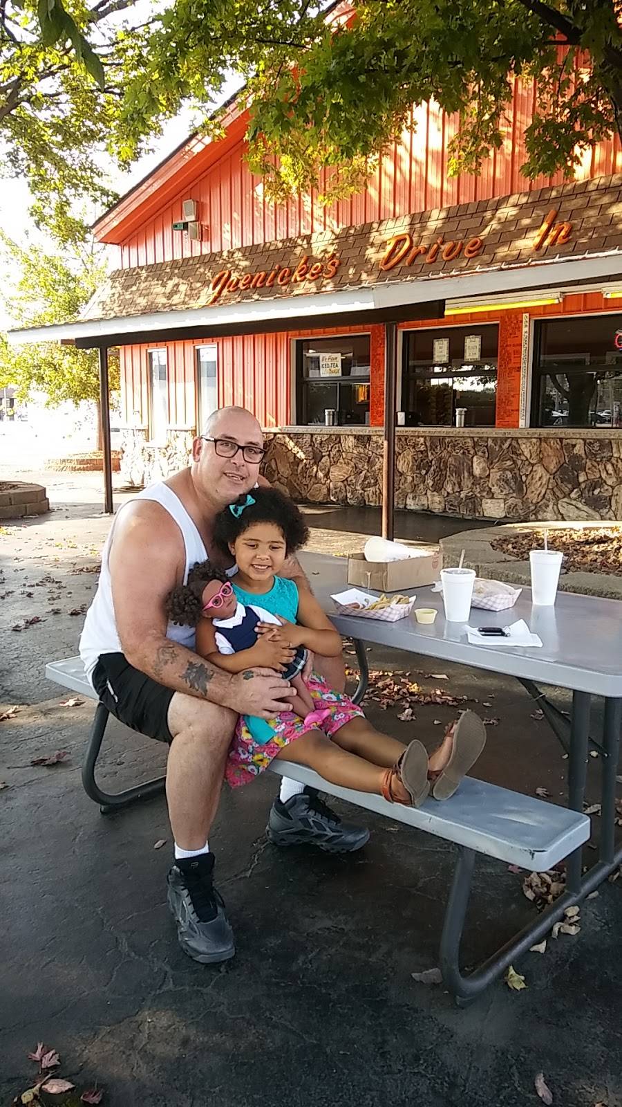 Jaenickes Drive In | restaurant | 605 Armour Rd, Bourbonnais, IL 60914, USA | 8159322884 OR +1 815-932-2884