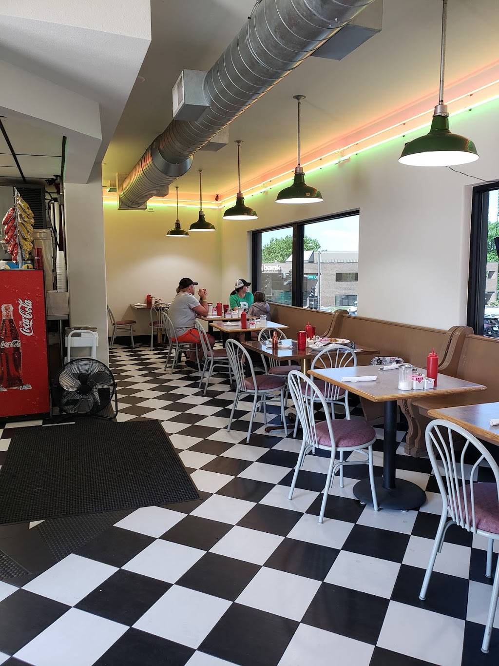 Towne Grill | restaurant | 315 Jefferson St, Jefferson City, MO 65101, USA | 5736360720 OR +1 573-636-0720