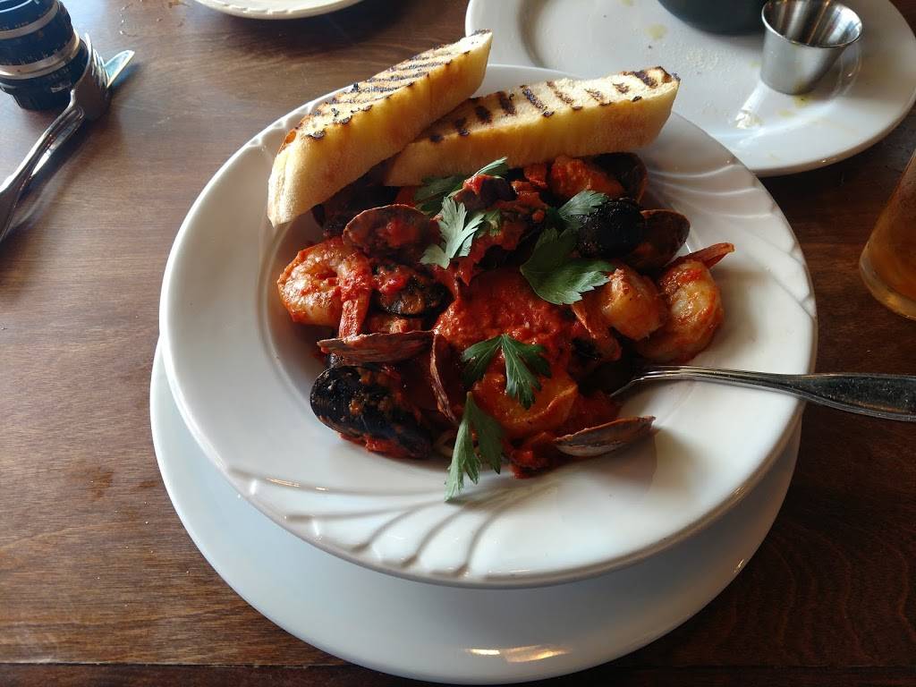 Bene Ristorante Italiano | restaurant | 423 Main St, Placerville, CA 95667, USA | 5303033415 OR +1 530-303-3415