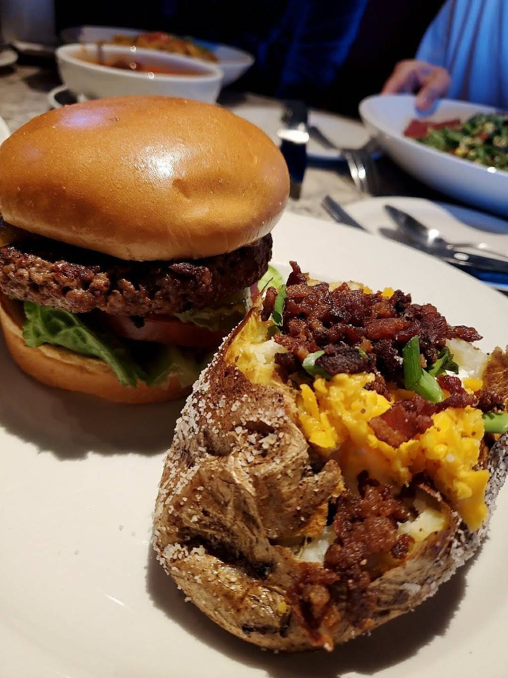 Firebirds Wood Fired Grill | restaurant | 1220 Bethlehem Pike, North Wales, PA 19454, USA | 2156000099 OR +1 215-600-0099