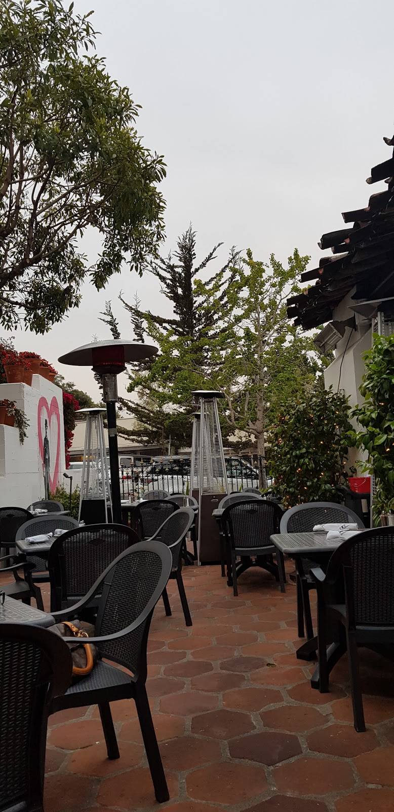 Terrys Lounge | night club | Lincoln St & 7th Street, Carmel-By-The-Sea, CA 93921, USA | 8316207454 OR +1 831-620-7454