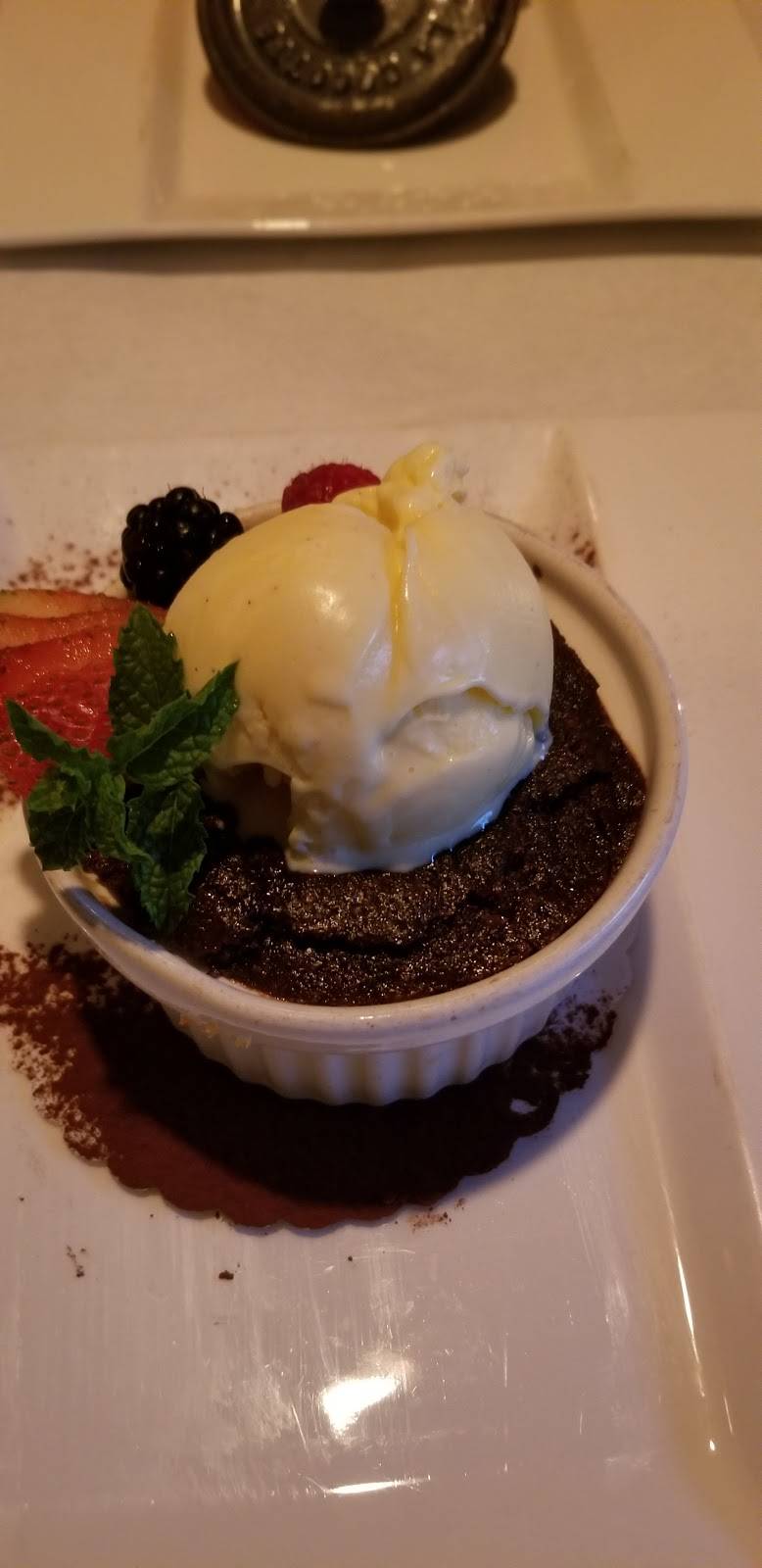 Barringtons | restaurant | 7822 Fairview Rd, Charlotte, NC 28226, USA | 7043645755 OR +1 704-364-5755