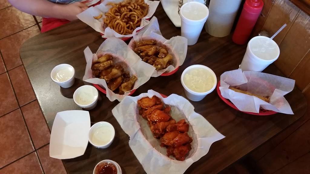 Wings21 | restaurant | 1224 US-377, Roanoke, TX 76262, USA | 6828311600 OR +1 682-831-1600