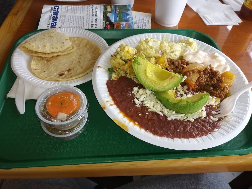 La Familia Deli & Grill | restaurant | 747 Franklin Ave, Franklin Square, NY 11010, USA | 5168129788 OR +1 516-812-9788