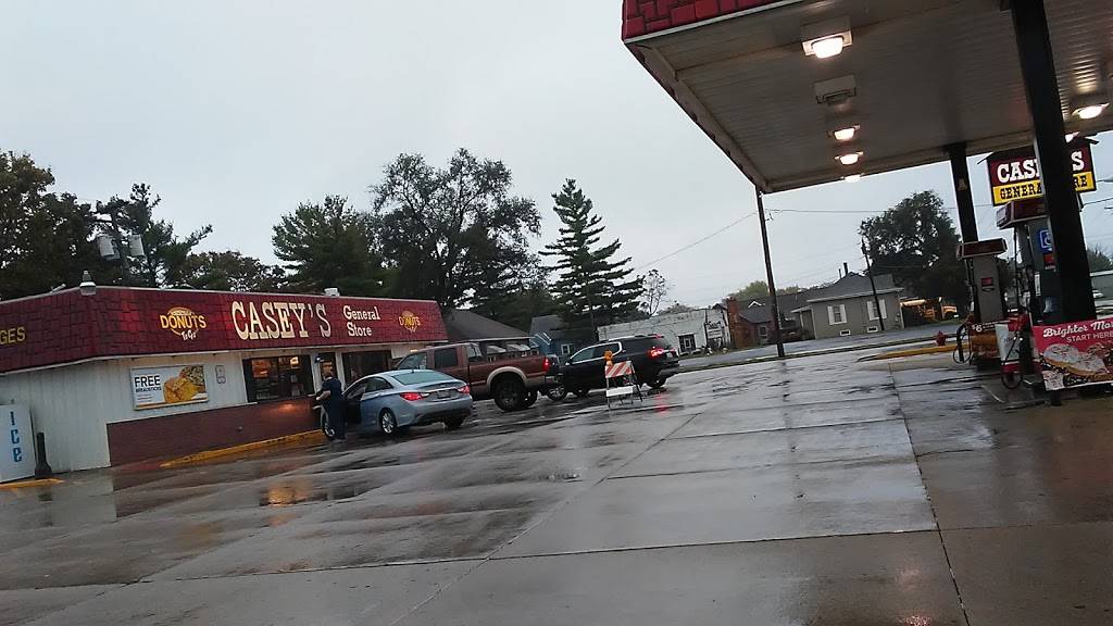 Caseys |  | 100 N Columbia Ave, Oglesby, IL 61348, USA | 8158833177 OR +1 815-883-3177