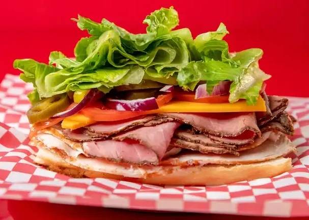 Sluggers grill & deli | restaurant | 713 N El Dorado St, Stockton, CA 95202, USA | 2094304493 OR +1 209-430-4493