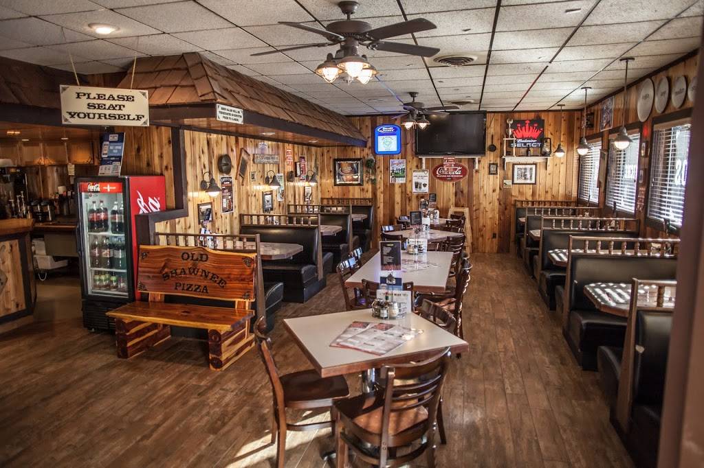 Old Shawnee Pizza | restaurant | 6000 Roger Rd, Shawnee, KS 66203, USA | 9136315716 OR +1 913-631-5716