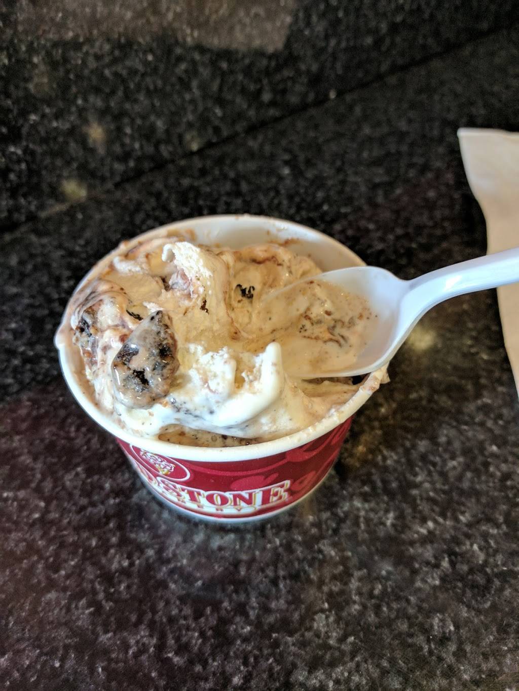 Cold Stone Creamery | bakery | 25 Mamaroneck Ave, White Plains, NY 10601, USA | 9142200160 OR +1 914-220-0160