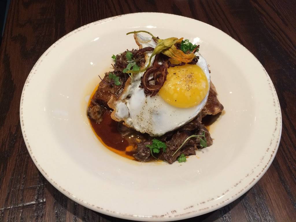 Handsome Hog | restaurant | 203 6th St E, St Paul, MN 55101, USA | 6513407710 OR +1 651-340-7710