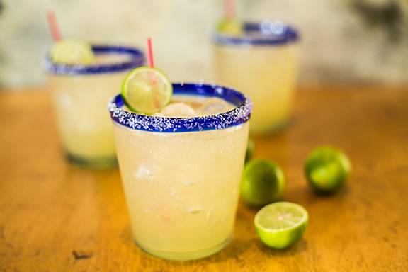 Felipes Mexican Taqueria | restaurant | 4255 Tamiami Trail N, Naples, FL 34103, USA | 2393021444 OR +1 239-302-1444