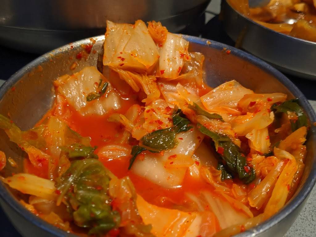 KFC | restaurant | 215 E Sunshine St, Springfield, MO 65807, USA | 4175013572 OR +1 417-501-3572