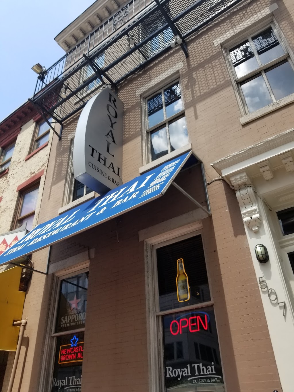 Royal Thai Cuisine & Bar | restaurant | 507 H St NW, Washington, DC 20001, USA | 2028421405 OR +1 202-842-1405