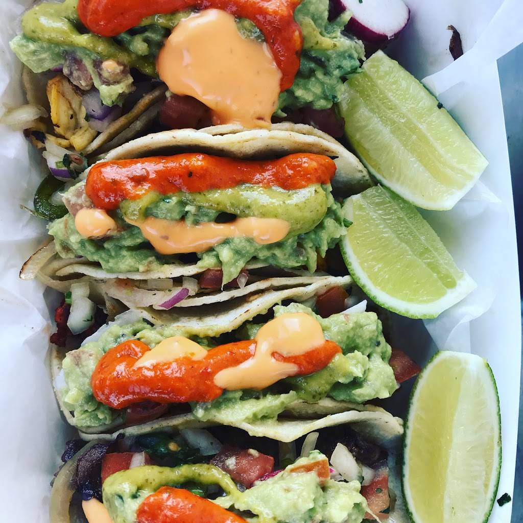 El Puestito | restaurant | 110 Federal Rd, Danbury, CT 06811, USA | 4752187295 OR +1 475-218-7295