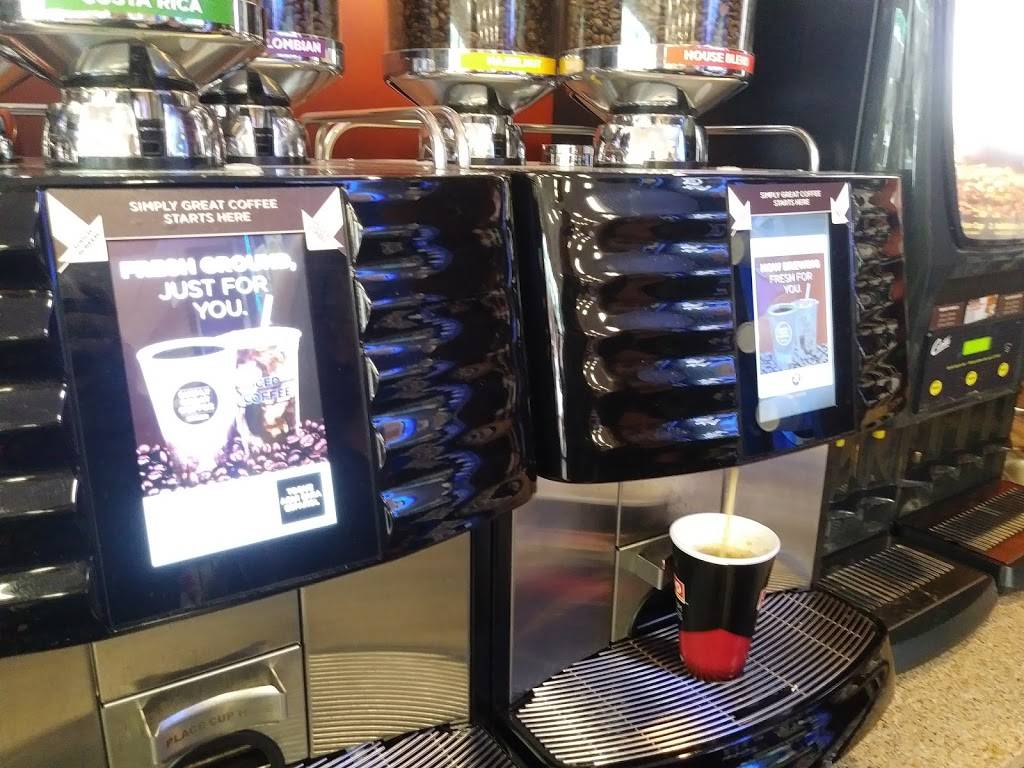 Circle K | meal takeaway | 4021 Parkman Rd NW, Warren, OH 44481, USA | 3308981128 OR +1 330-898-1128