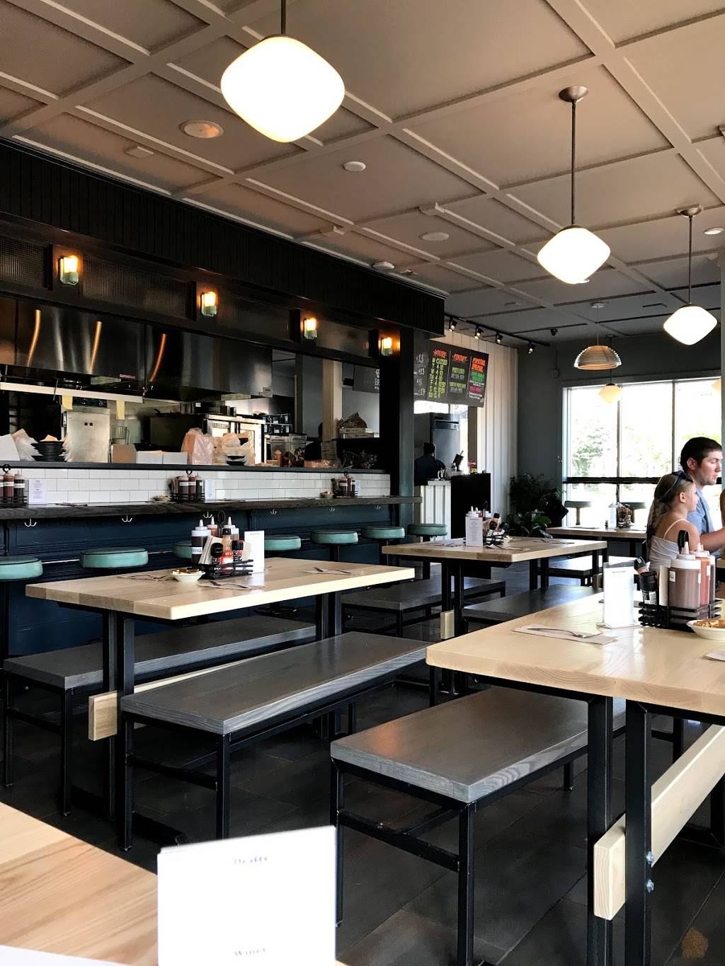 Elsmere BBQ & Wood Grill | restaurant | 476 Stevens Ave, Portland, ME 04103, USA | 2075361029 OR +1 207-536-1029