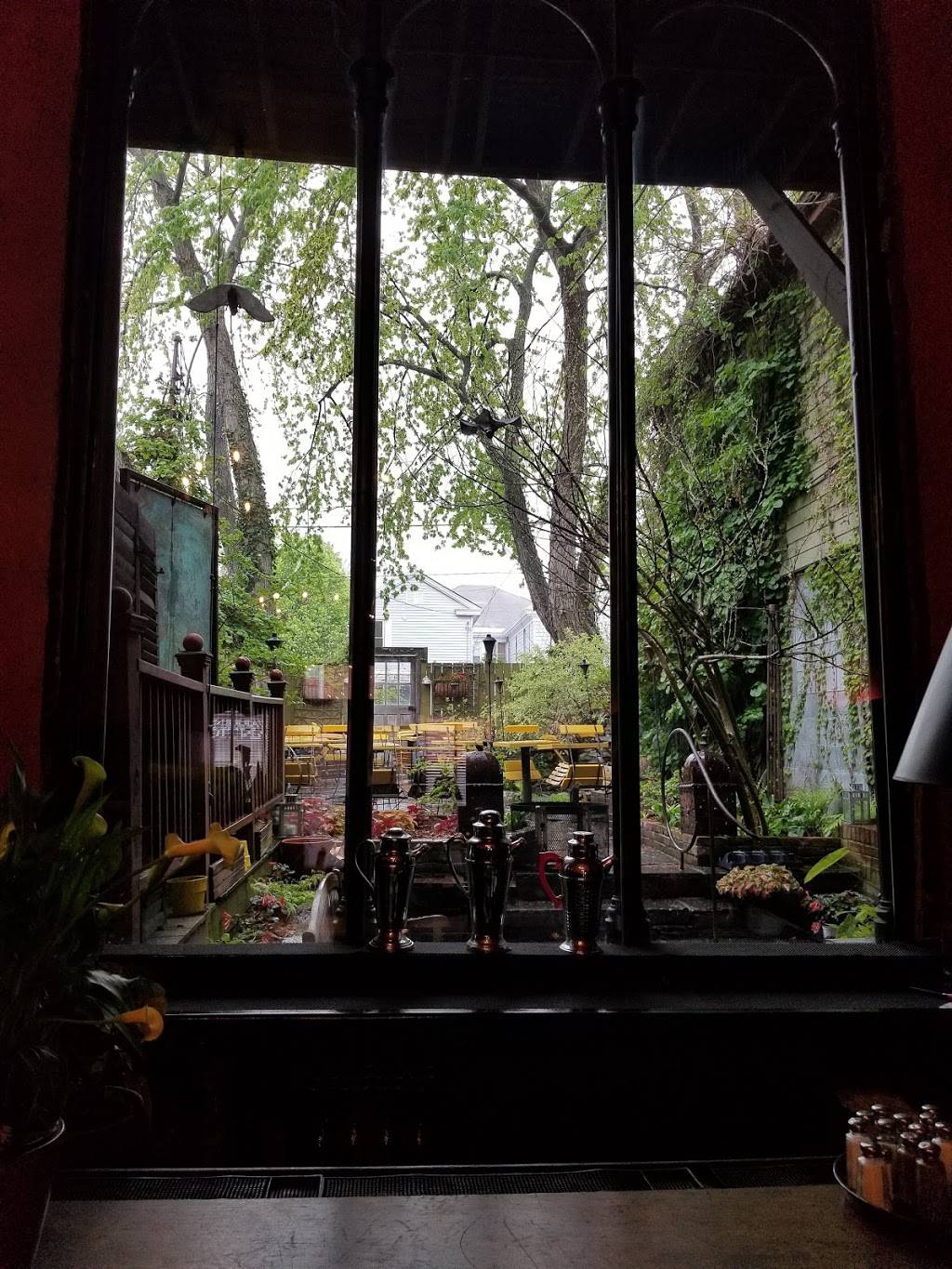 Red Dot Restaurant & Bar | restaurant | 321 Warren St, Hudson, NY 12534, USA | 5188283657 OR +1 518-828-3657