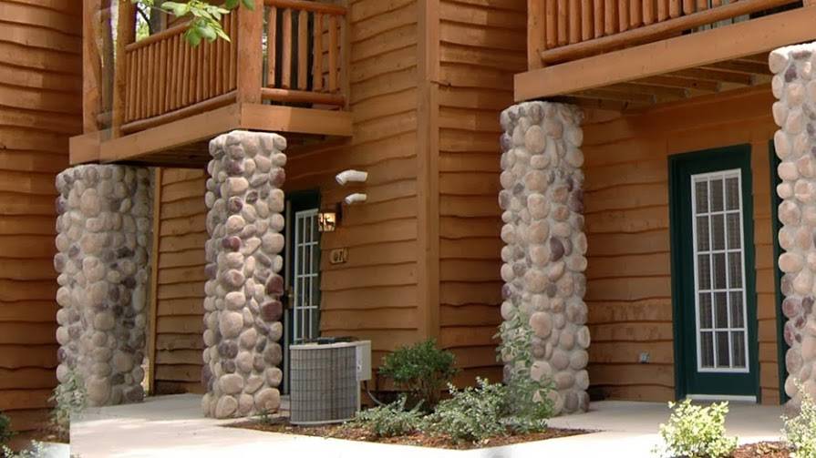 Grizzly Jack’s Grand Bear Resort | restaurant | 2643 Il Rt 178 Grand Bear, North Utica, IL 61373, USA | 8663993866 OR +1 866-399-3866