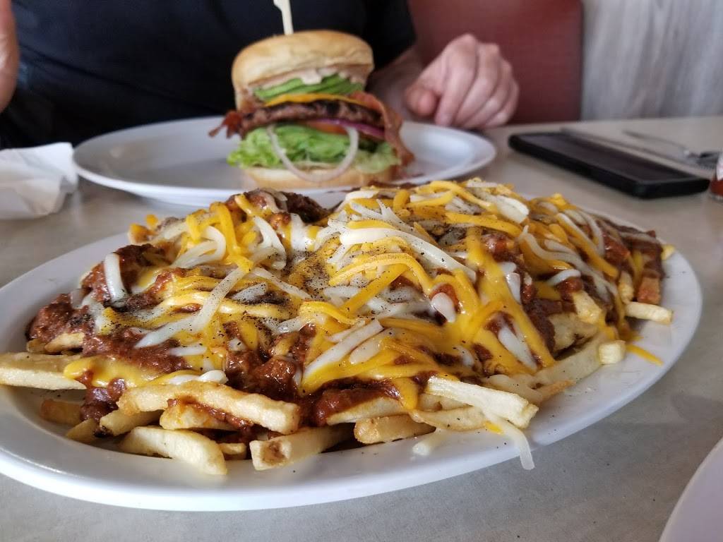 Original Louis Burgers | restaurant | 430 N Central Ave, Upland, CA 91786, USA | 9099817711 OR +1 909-981-7711