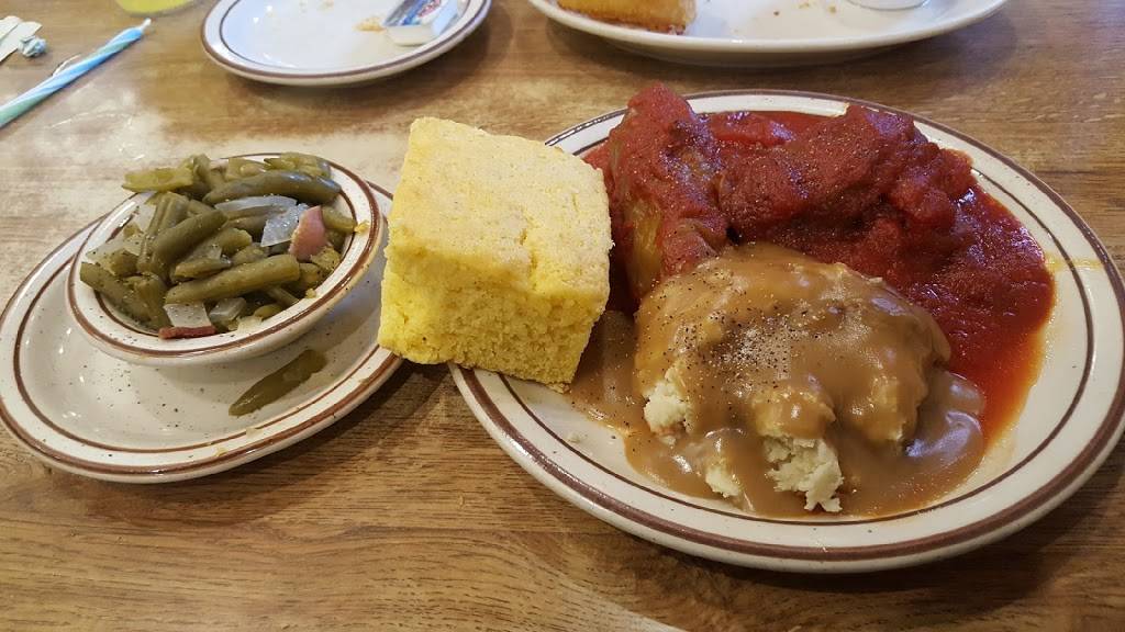 Tee Jayes Country Place | restaurant | 1542 Maple Ave, Zanesville, OH 43701, USA | 7404507555 OR +1 740-450-7555