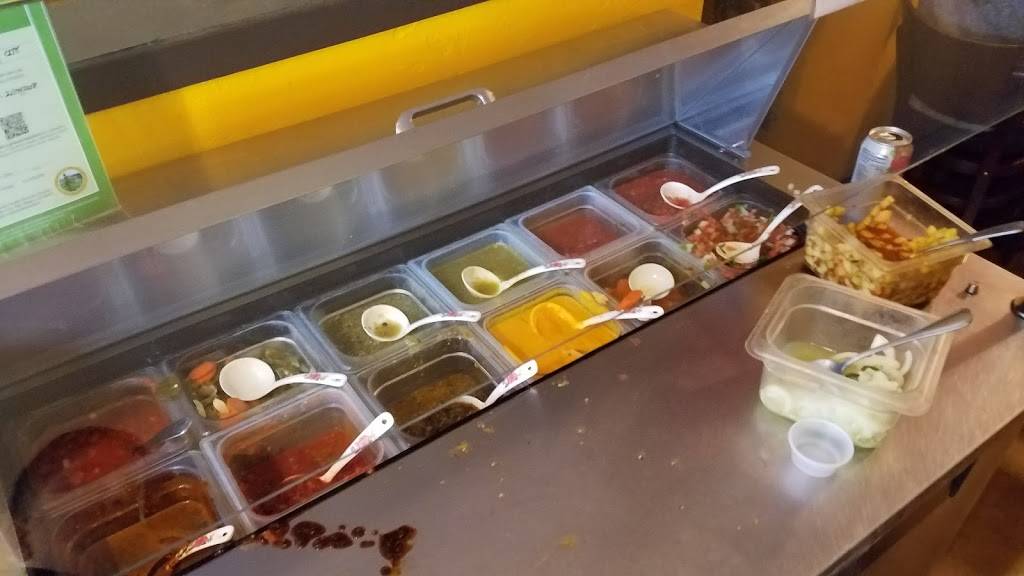 Rositas Taco Stop | restaurant | 1515 Woodside Rd, Redwood City, CA 94061, USA | 6503663090 OR +1 650-366-3090