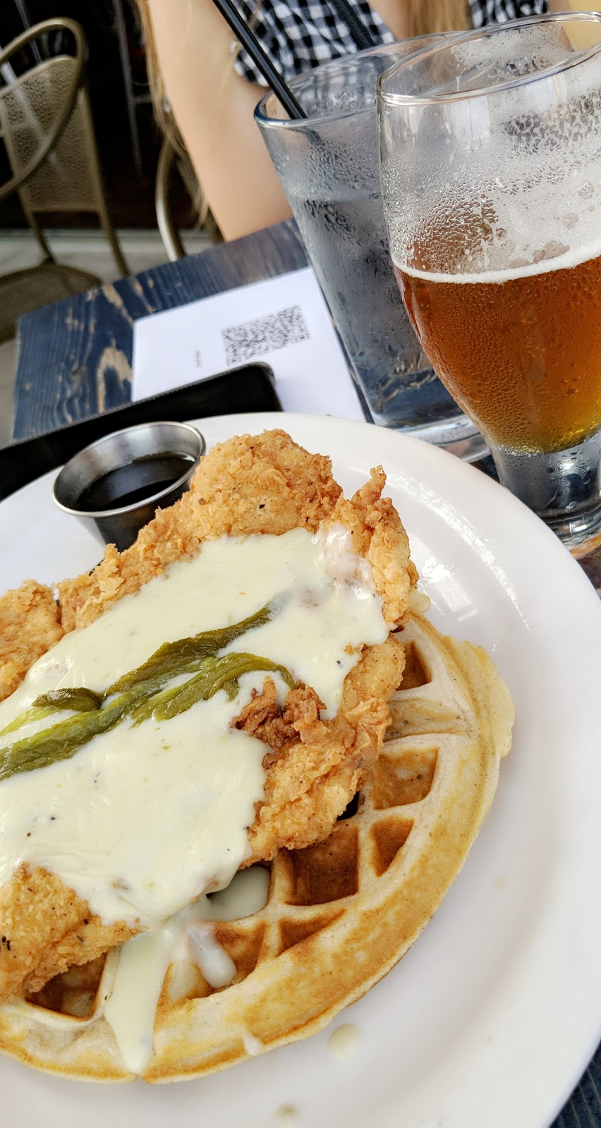 The Social House | restaurant | 1705 N Collins St #101, Arlington, TX 76011, USA | 6822763830 OR +1 682-276-3830