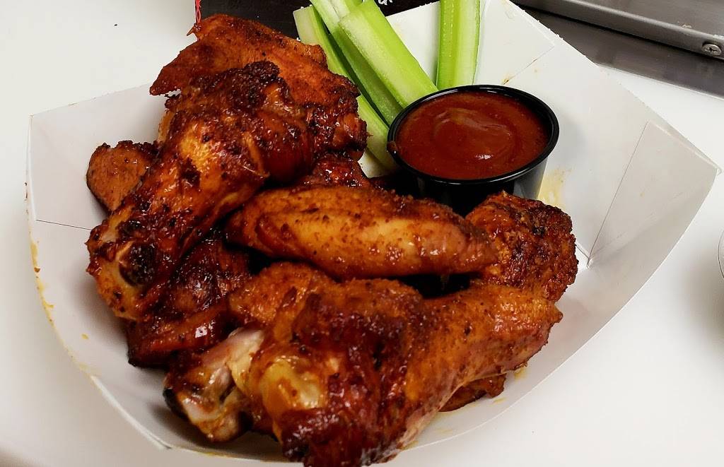 Double Ds Smokehouse | restaurant | 107 State St, Bowling Green, OH 43402, USA | 4193538735 OR +1 419-353-8735