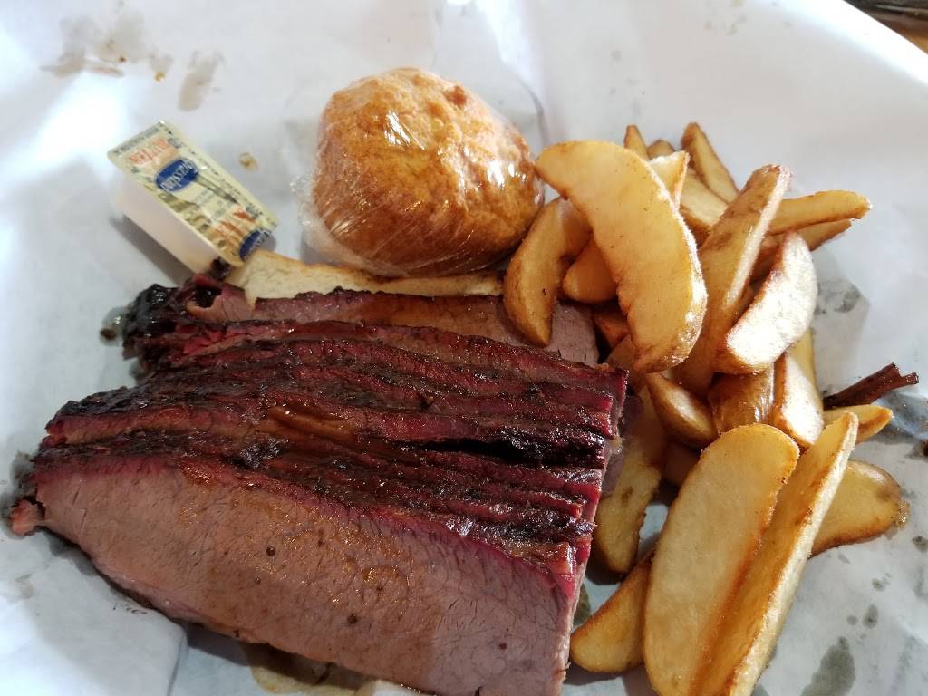 Bo Doogies BBQ | restaurant | 531 N Grandstaff Dr, Auburn, IN 46706, USA | 2603333071 OR +1 260-333-3071