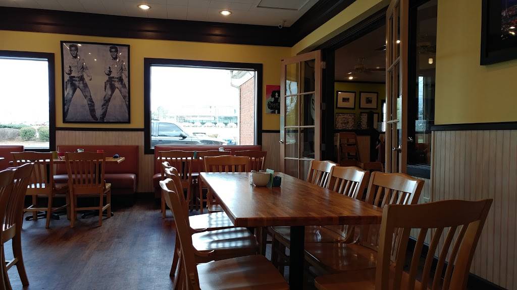 J. Christophers | restaurant | 11725 Alpharetta Hwy, Roswell, GA 30076, USA | 7708170200 OR +1 770-817-0200