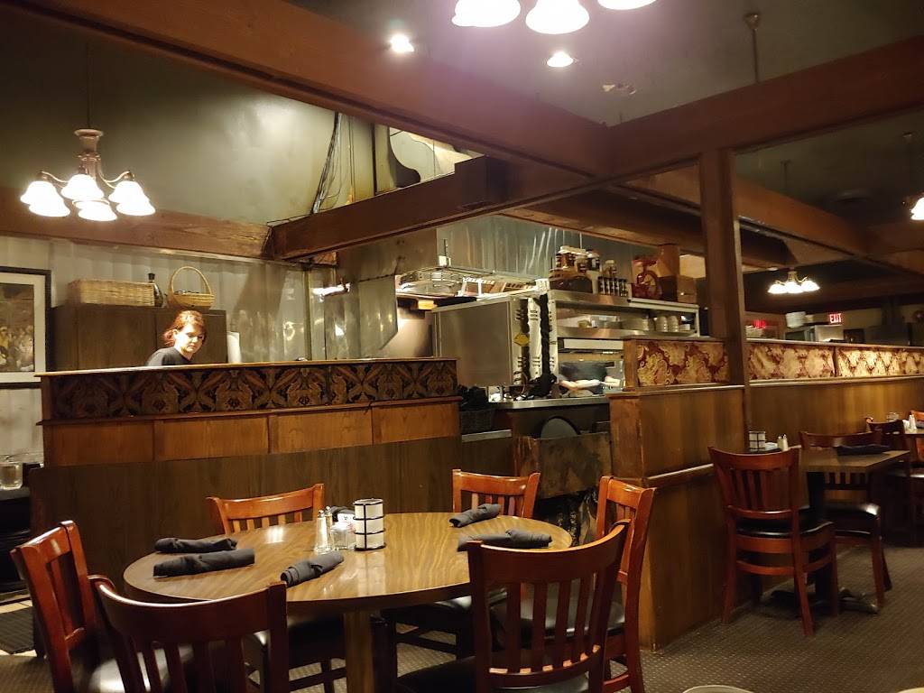 Mistys Restaurant & Lounge | restaurant | 6235 Havelock Ave, Lincoln, NE 68507, USA | 4024668424 OR +1 402-466-8424