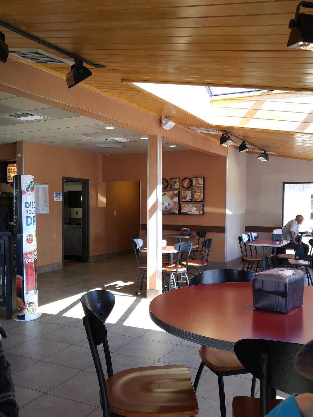 Jack in the Box | restaurant | 21630 Bear Valley Rd, Apple Valley, CA 92308, USA | 7602401746 OR +1 760-240-1746
