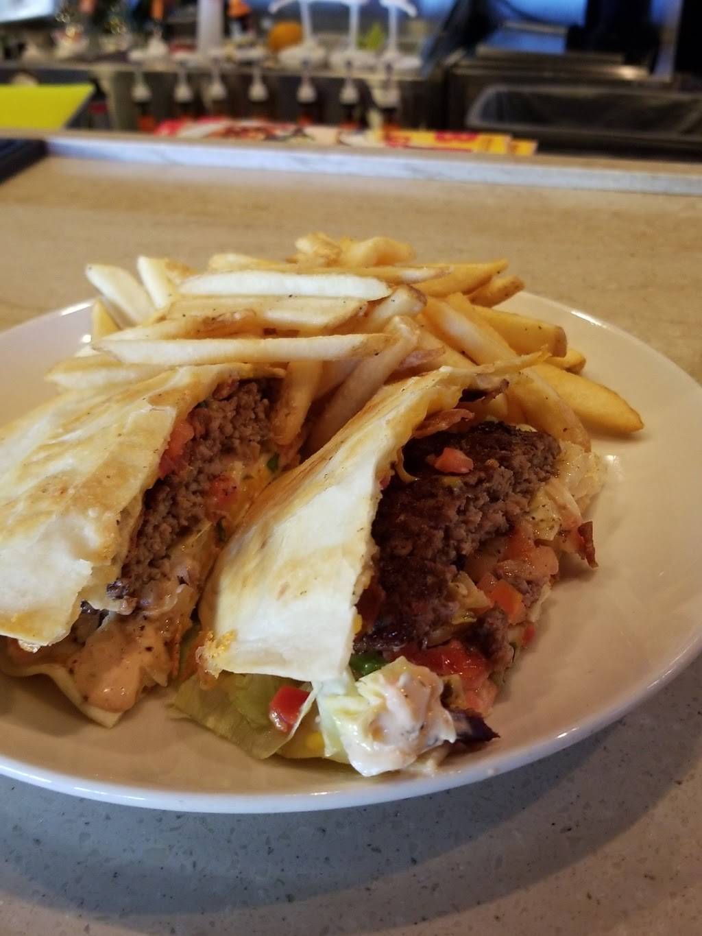 Applebees Grill + Bar | restaurant | 12103 Collegiate Way, Orlando, FL 32817, USA | 4072822055 OR +1 407-282-2055