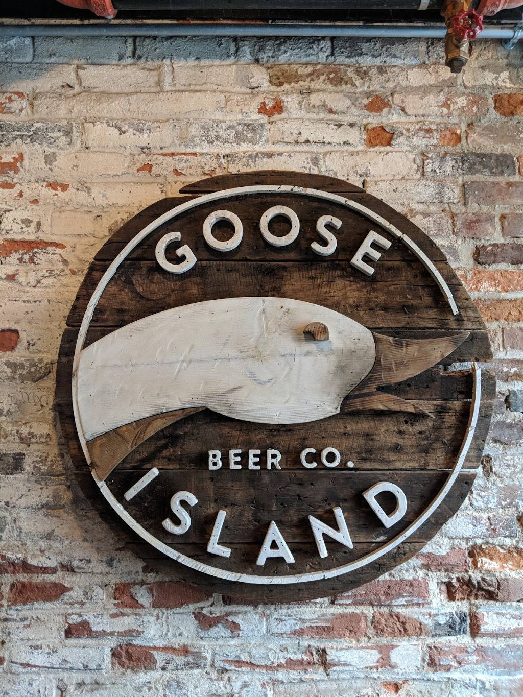Goose Island Brewhouse | restaurant | 1002 Canal St, Philadelphia, PA 19123, USA | 2155608181 OR +1 215-560-8181