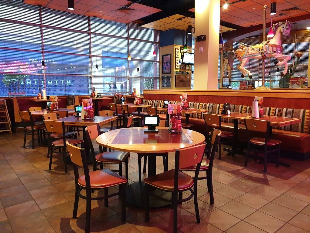 Red Robin Gourmet Burgers and Brews | restaurant | 400 S Baldwin Ave #2365, Arcadia, CA 91007, USA | 6262949218 OR +1 626-294-9218