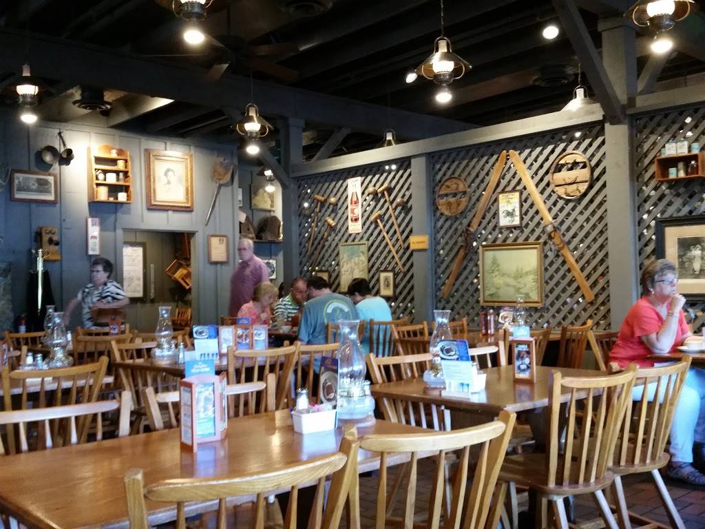 Cracker Barrel Old Country Store | restaurant | 1051 Fox Run Ave, Opelika, AL 36801, USA | 3347492363 OR +1 334-749-2363