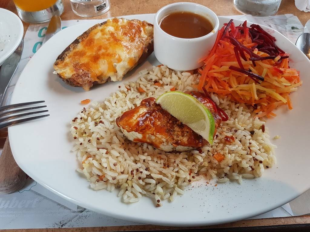 Rôtisserie St-Hubert | restaurant | 135 Boulevard Celine-Dion, Charlemagne, QC J5Z 3L6, Canada | 5143855555 OR +1 514-385-5555