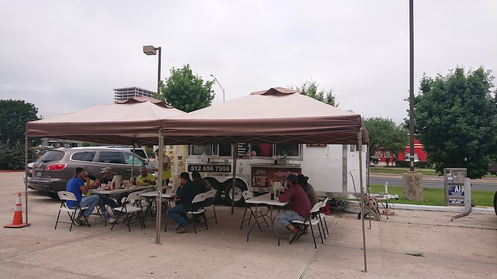 La Caprichoza | restaurant | 2601 W Braker Ln, Austin, TX 78758, USA | 5126567956 OR +1 512-656-7956