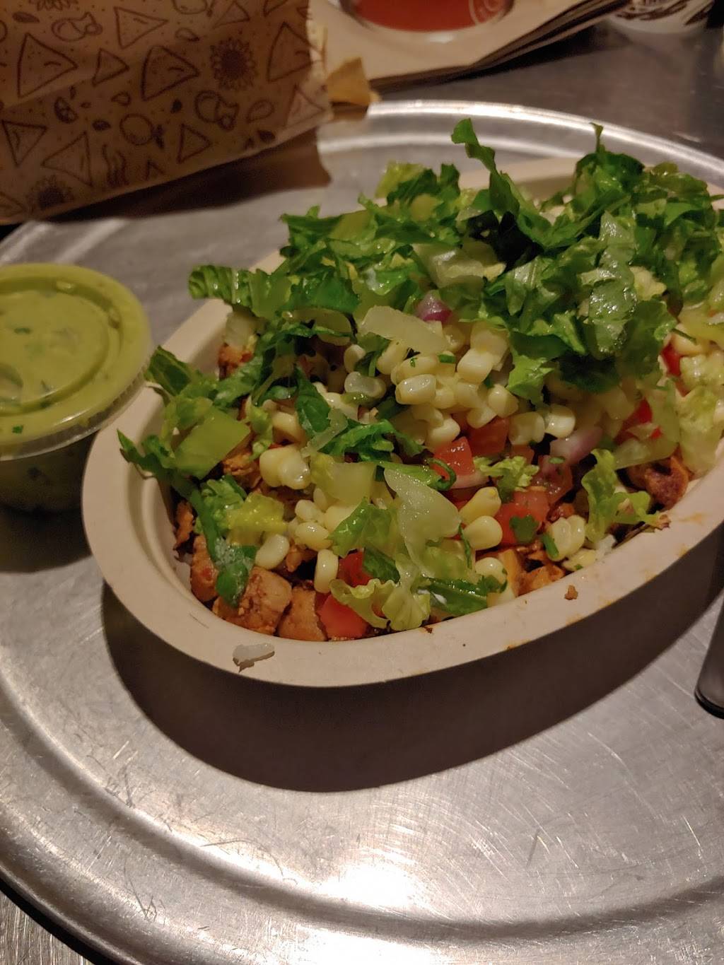 Chipotle Mexican Grill | restaurant | 6600 N Sheridan Rd, Chicago, IL 60626, USA | 7734659281 OR +1 773-465-9281