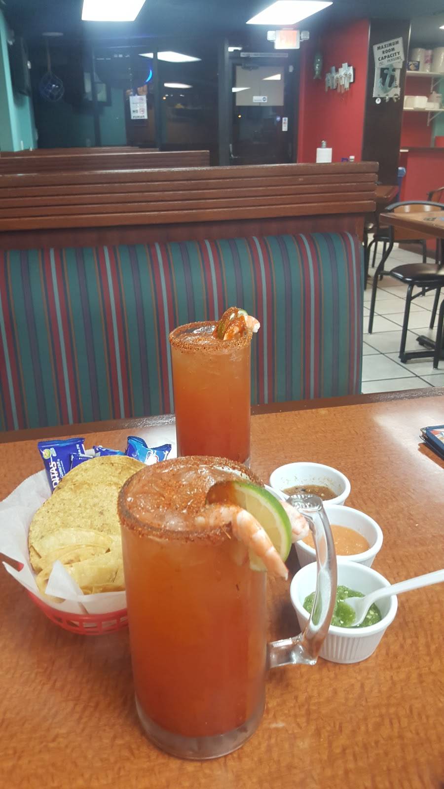 Las Islas Marias | restaurant | 2632 E Lake Mead Blvd, North Las Vegas, NV 89030, USA | 7026335357 OR +1 702-633-5357