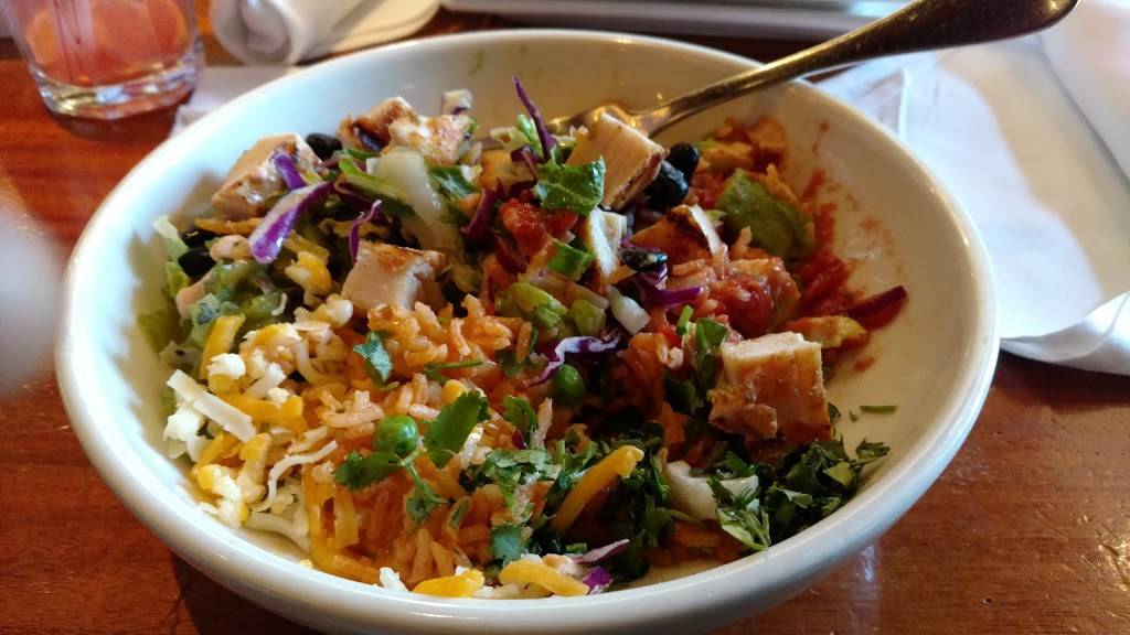 Lazy Dog Restaurant & Bar | restaurant | 24201 Valencia Blvd, Santa Clarita, CA 91355, USA | 6612539996 OR +1 661-253-9996