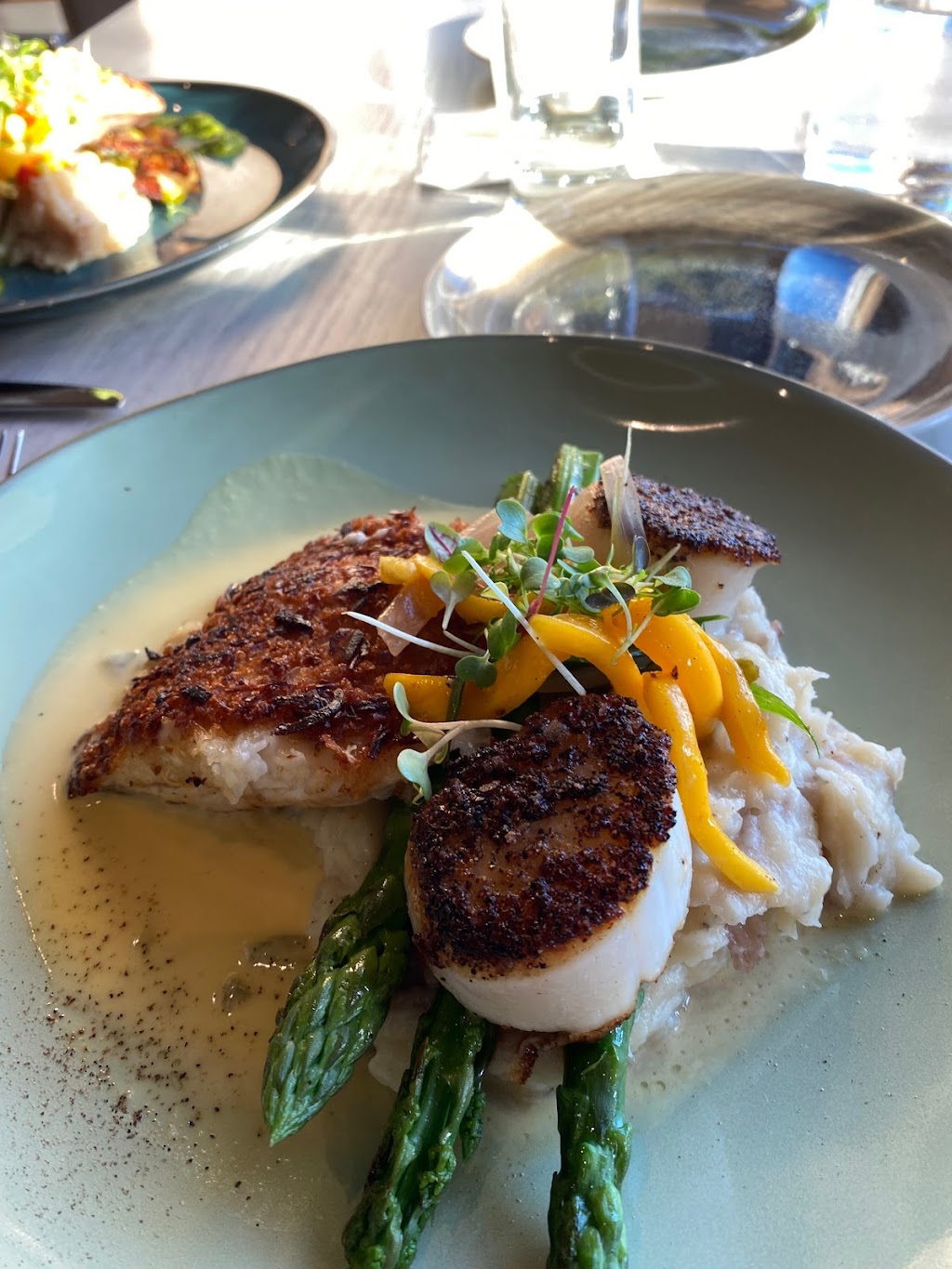 The Cove Restaurant | restaurant | 5731 SE Columbia Way, Vancouver, WA 98661, USA | 3603605000 OR +1 360-360-5000