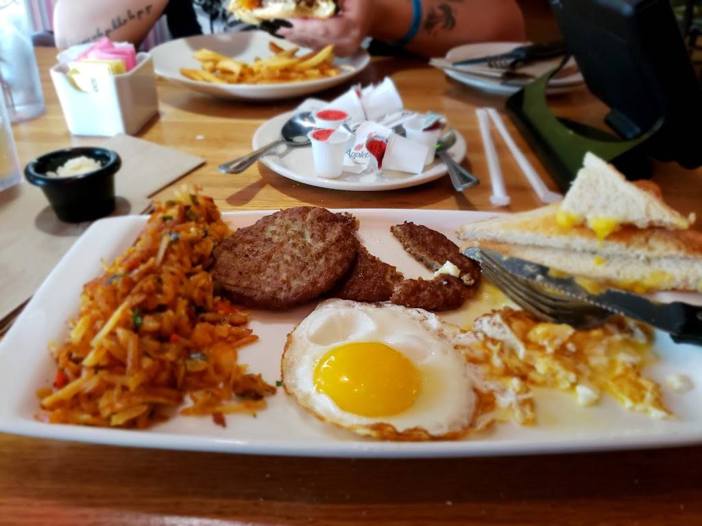 Applebees Grill + Bar | restaurant | 610 Exterior Street, Bronx, NY 10451, USA | 3472265700 OR +1 347-226-5700