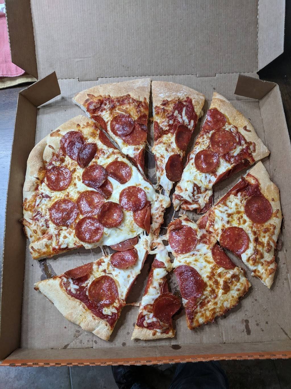 Little Caesars Pizza | meal takeaway | 17066 Airline Hwy, Prairieville, LA 70769, USA | 2252303201 OR +1 225-230-3201