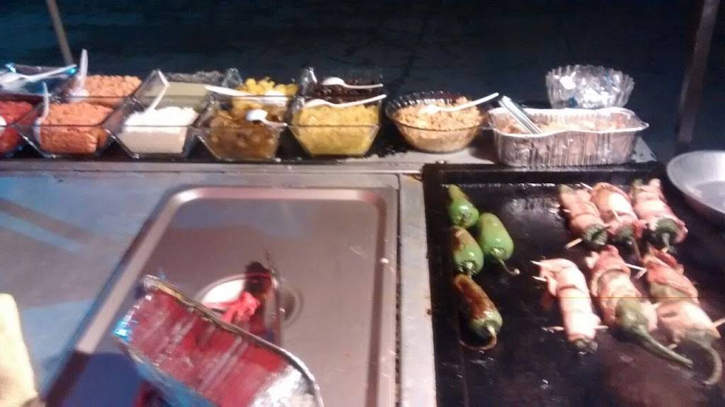 Hamburguesas Y Hotdogs Los Barbones | restaurant | Josefa Ortiz de Domínguez 15901, Infonavitlatinos, Tijuana, B.C., Mexico | 016642411014 OR +52 664 241 1014