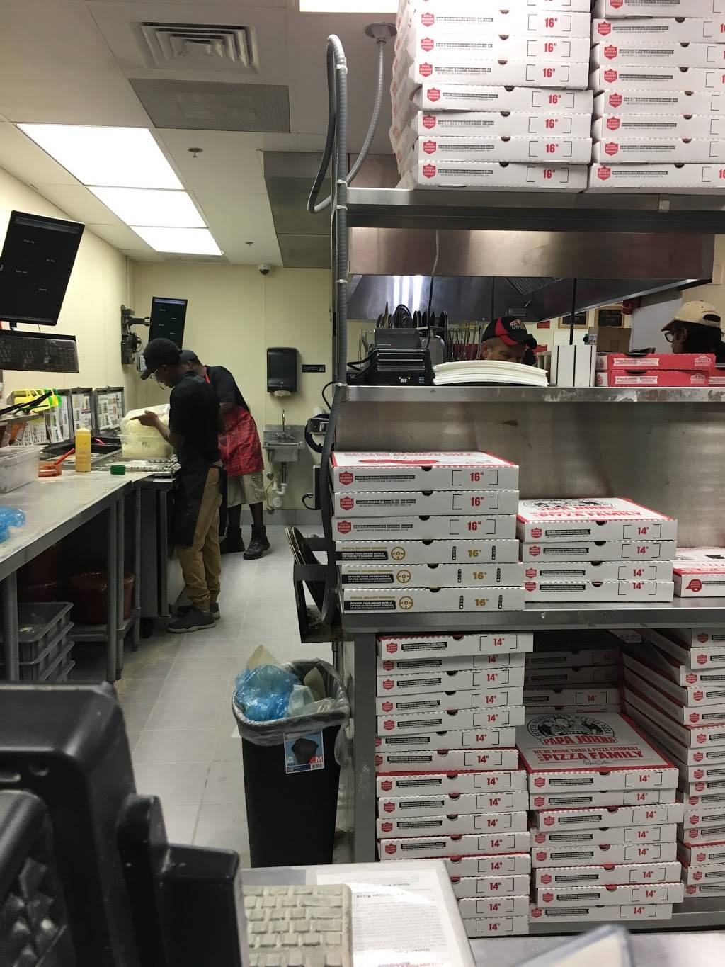 Papa Johns Pizza | restaurant | 20312 NW 2nd Ave, Miami, FL 33169, USA | 3057703411 OR +1 305-770-3411