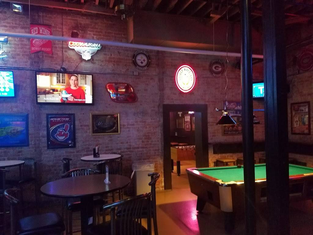 Uptown-Downtown | night club | 162 N Main St, Bowling Green, OH 43402, USA | 4193529310 OR +1 419-352-9310