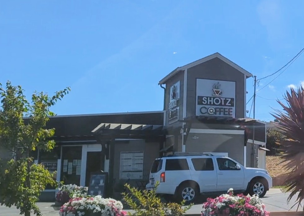 Shotz Coffee | cafe | 541 Wildwood Ave, Rio Dell, CA 95562, USA | 7077833502 OR +1 707-783-3502
