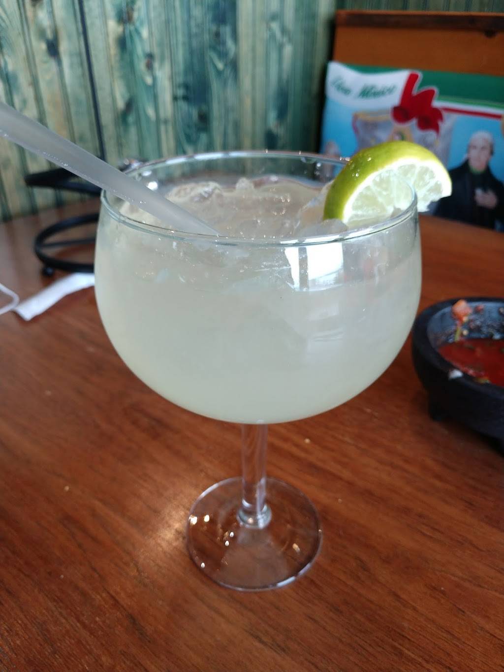 El Charro | restaurant | 30580 US-2, Ashland, WI 54806, USA | 7152926564 OR +1 715-292-6564