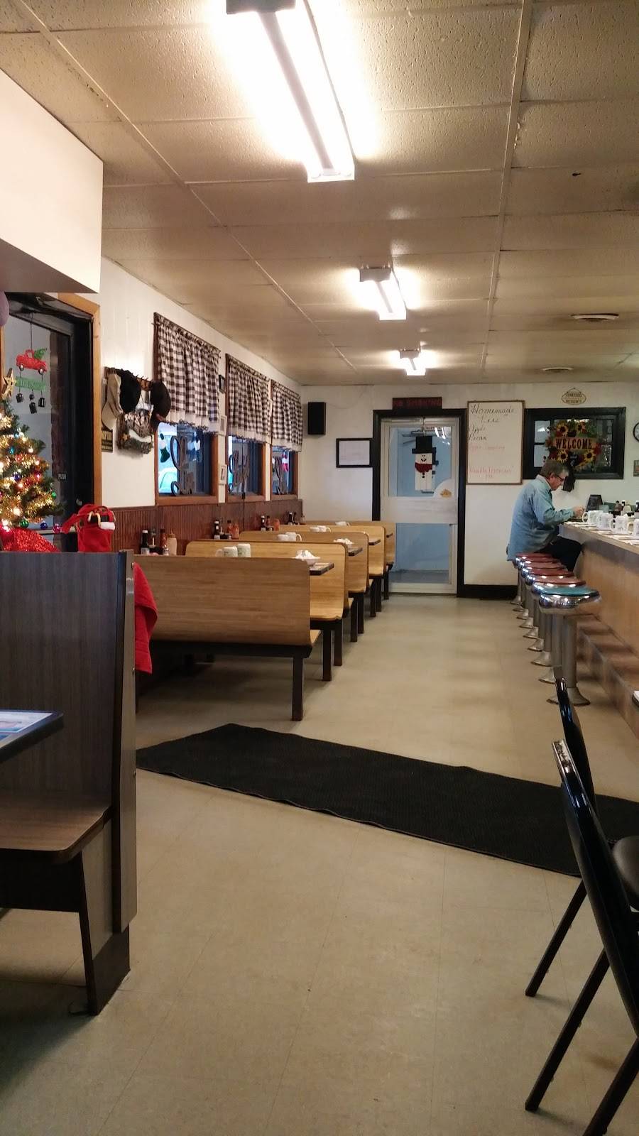 Roxys Diner | restaurant | 1113 New Castle Rd, Prospect, PA 16052, USA | 7248651100 OR +1 724-865-1100