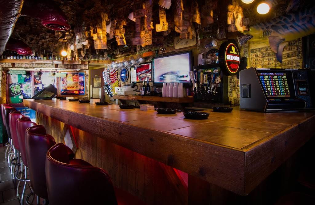 Shamrock Irish Pub | restaurant | 2201 Estero Blvd, Fort Myers Beach, FL 33931, USA | 2394638881 OR +1 239-463-8881