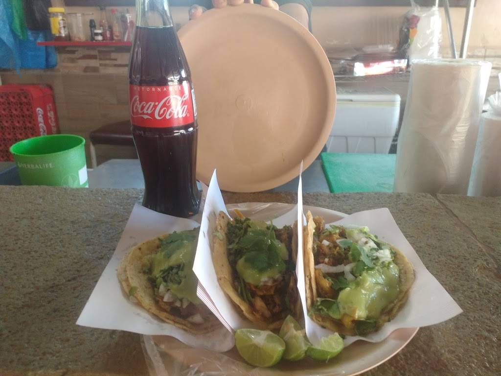 Carnitas | restaurant | 3, Av de los Insurgentes 8061, Cerro Colorado, 22223 Tijuana, B.C., Mexico | 016642805515 OR +52 664 280 5515